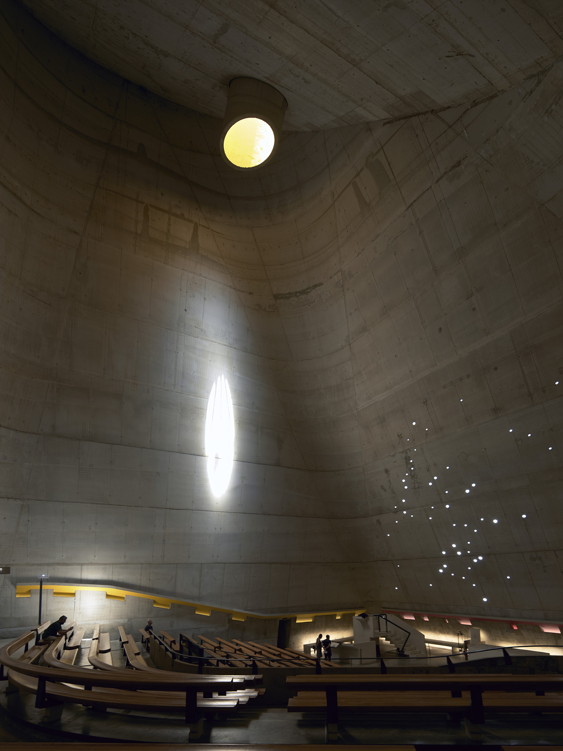 Paul Riddle Photographer &middot Saint-Pierre Firminy France